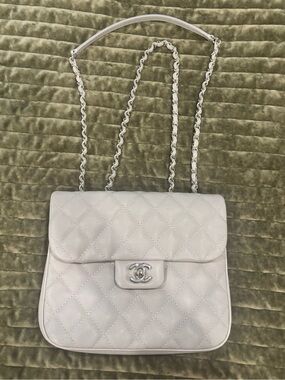 Chanel 18P Grey Caviar Small Flap Bag A57048 Silver Hardware 25 Series Full Set